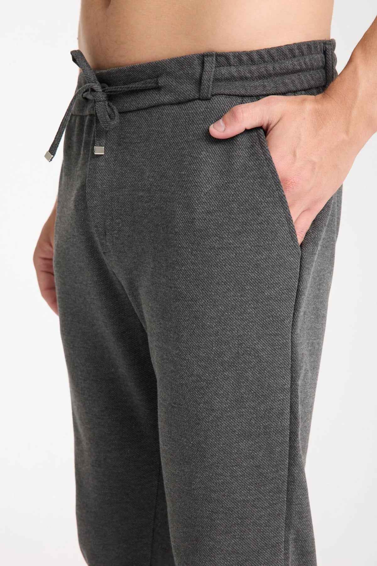 Anthracite sweatpants waistband with drawstring and side pockets