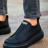 Men's black slip-on sneakers, low-profile rubber sole, REMS logo on heel