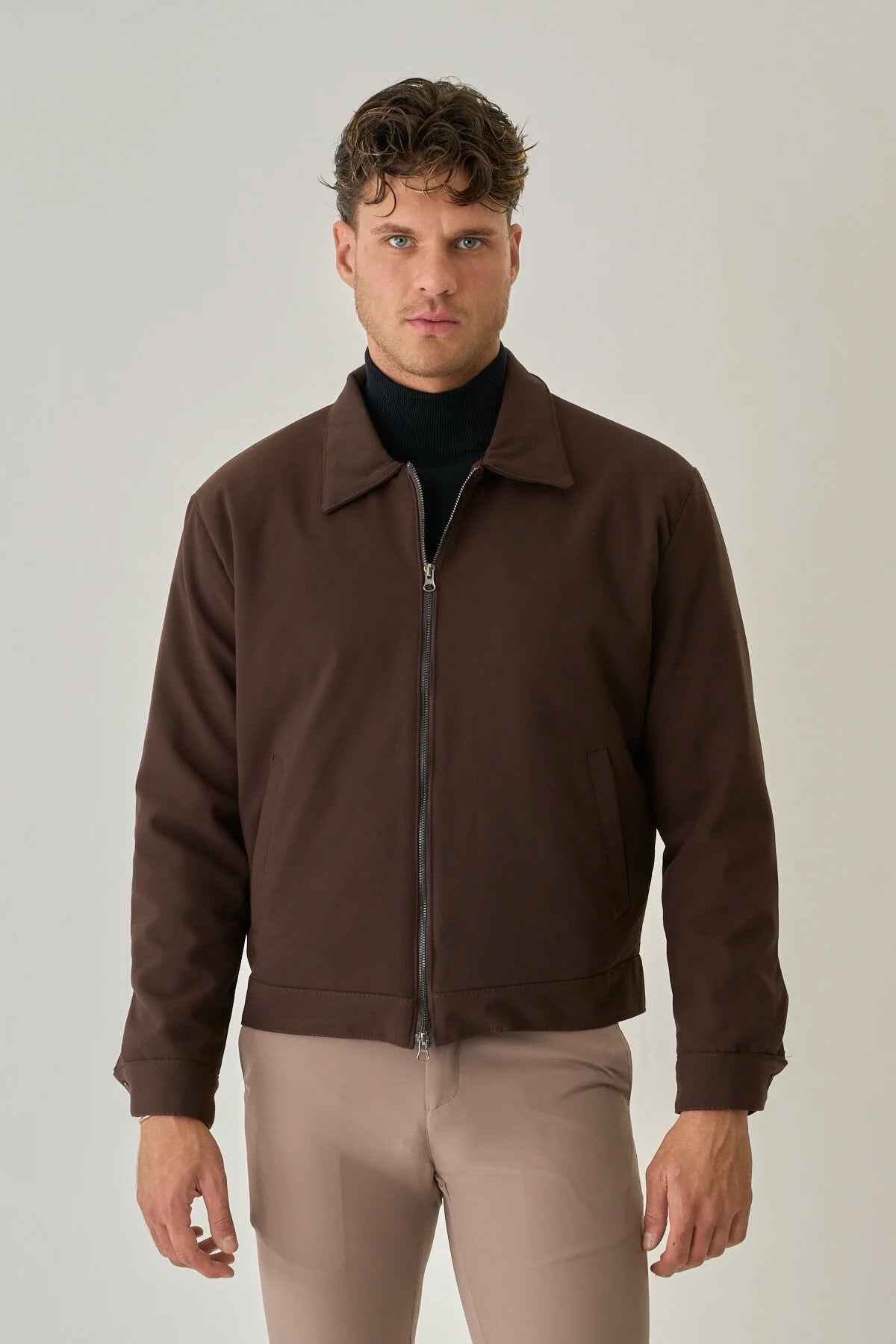 Bossago men’s brown regular-fit jacket with full-zip front and point collar