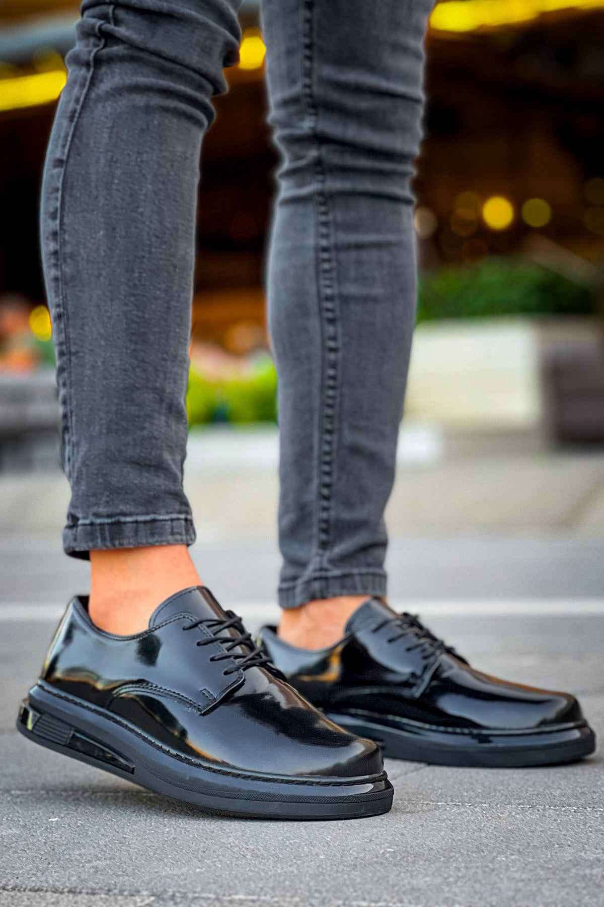 Men's patent leather lace-up shoes, black, low-profile sole, side view