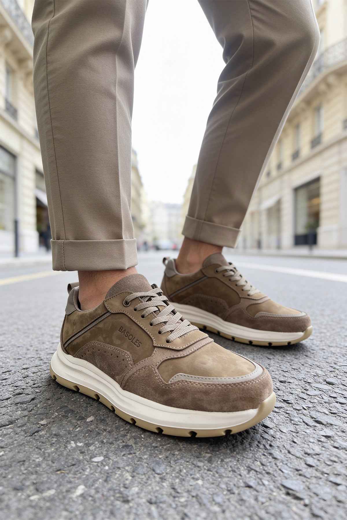 Brown leather sneakers with lace-up low profile and white sole
