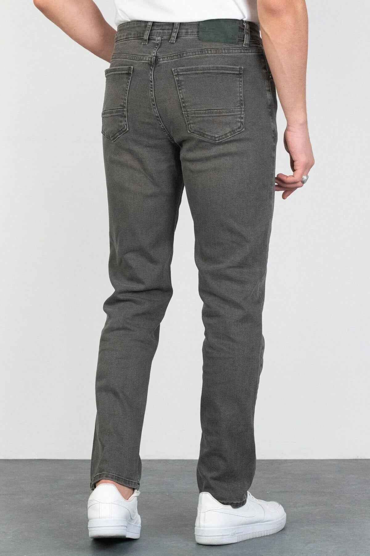 Men's gray jeans with rear patch pockets, straight-leg cut, belt loops