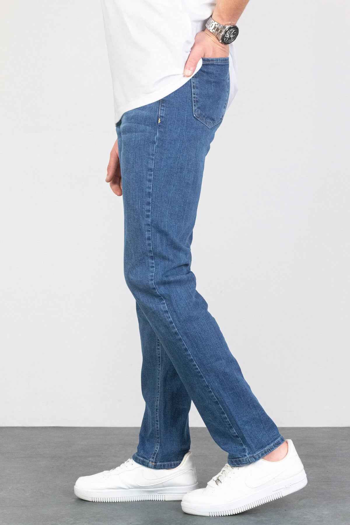Light blue men's jeans, five-pocket with zip fly
