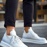 Men's knit sneakers, white, with lace-up vamps and white rubber outsole