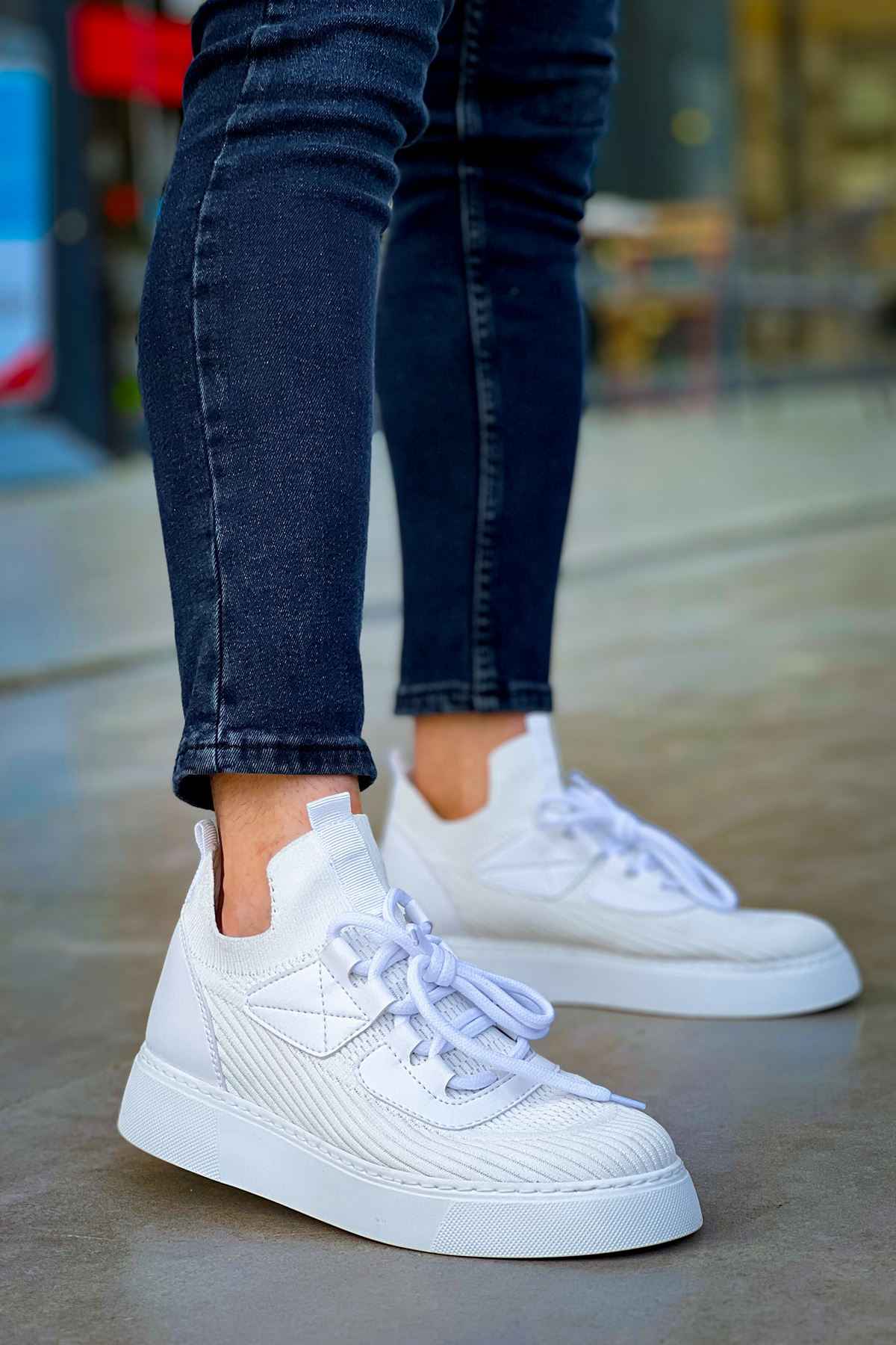 Men's white knit lace-up sneakers with side logo panel and blue laces