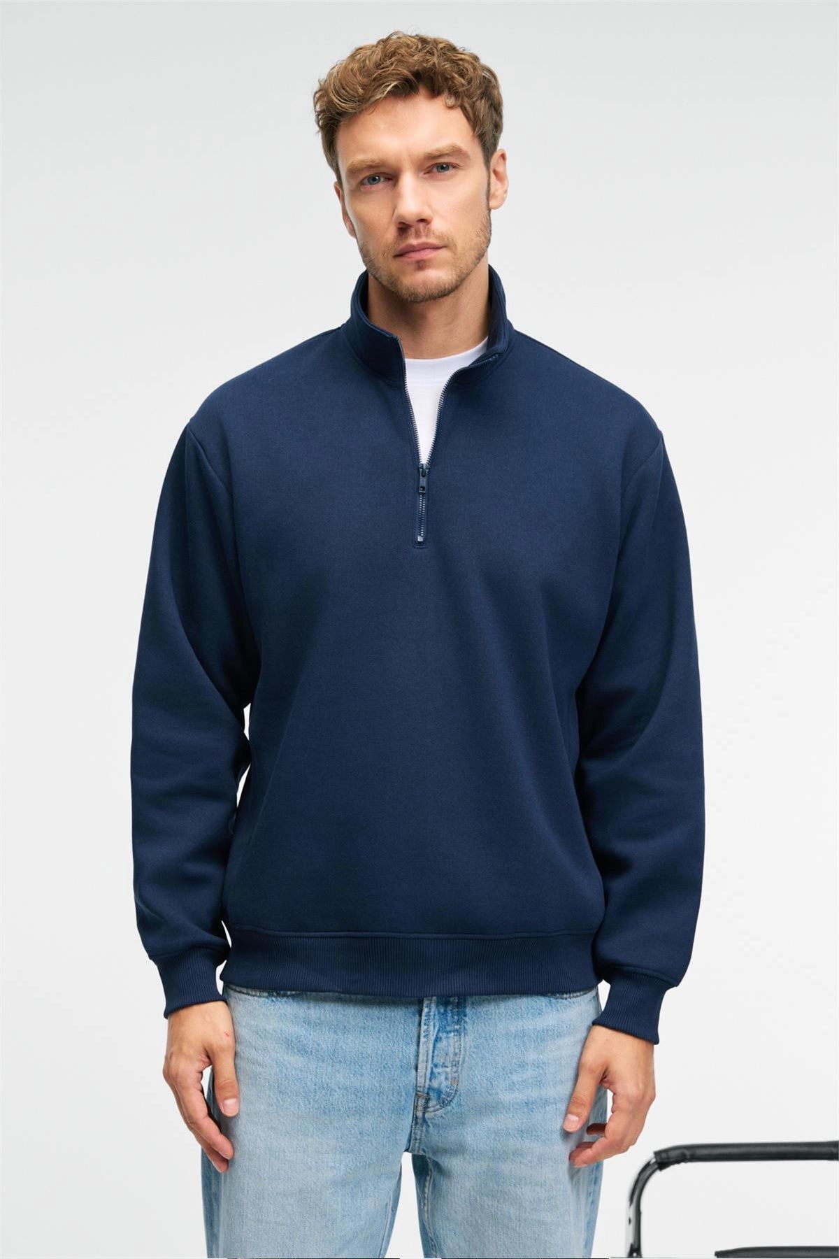 Navy blue relaxed-fit zip stand-collar sweatshirt with half-zip placket