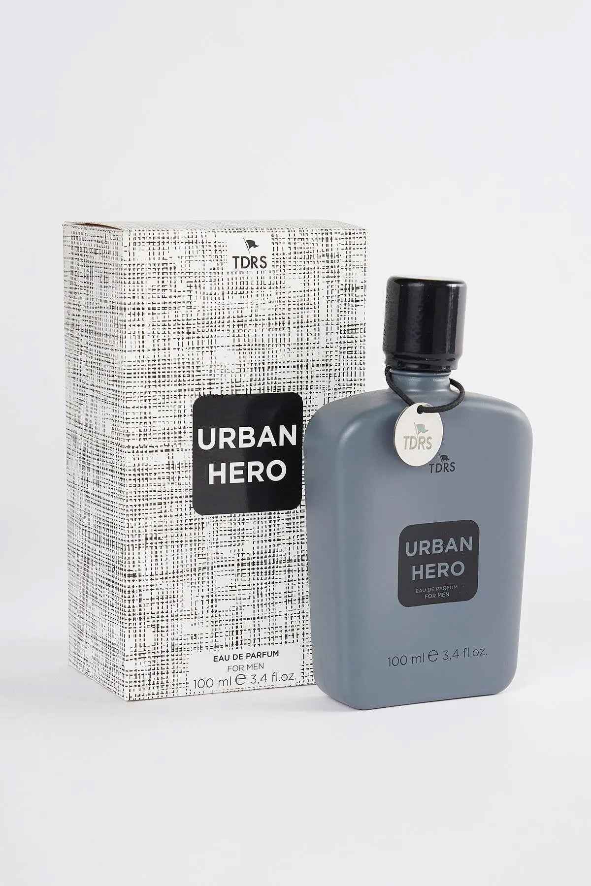 Men's eau de parfum set with Urban Hero bottle and textured gift box, 100 ml