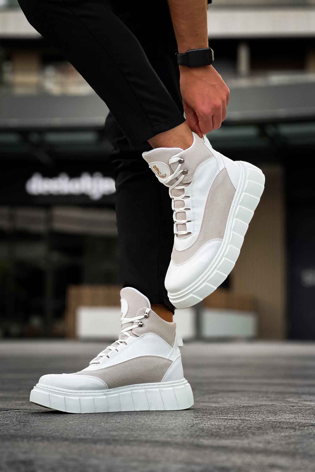 Men's white lace-up boots, ankle height, with gray side panels and platform sole