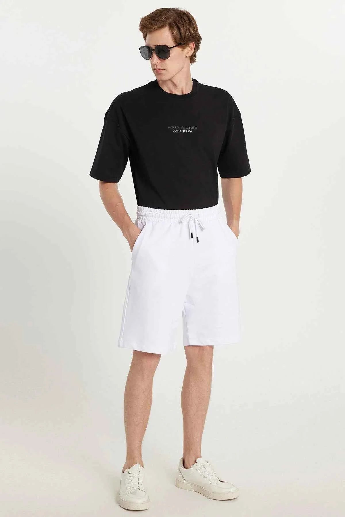 Men's white shorts with drawstring waist and side pockets, TDRS