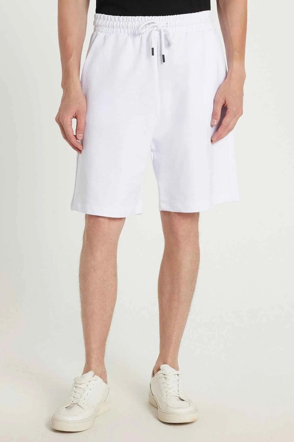Men's white shorts with drawstring cord and relaxed fit, TDRS